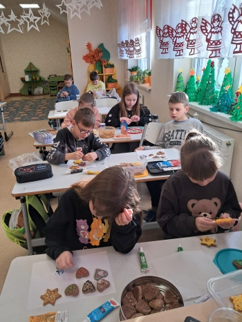 PHOTO-2025-12-18-22-01-42 3