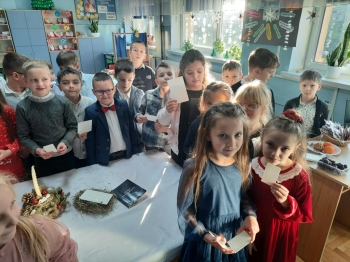 7cb22cb2-f0f0-41c1-9772-2ef5884d9842 (1)