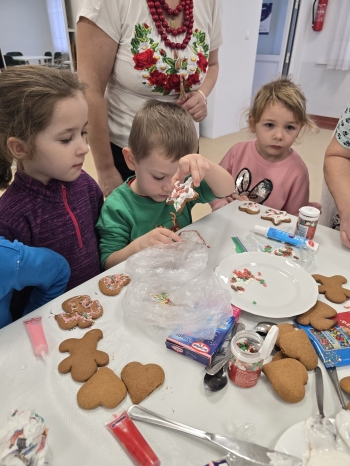 PHOTO-2025-12-18-21-04-03