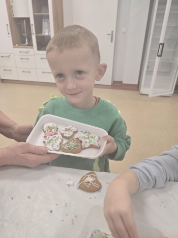 PHOTO-2025-12-18-21-04-07