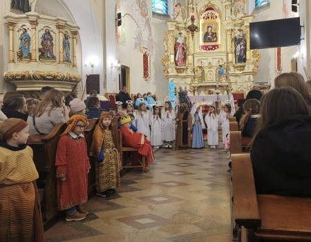 ''Pielgrzymi nadziei'' czyli jasełka przedszkolaków