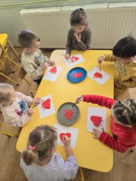 Biedronki robią serduszka 