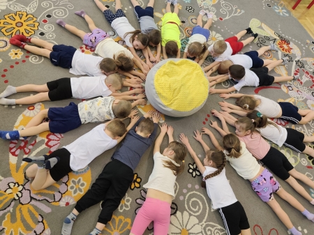 Ćwiczenia gimnastyczne u Żabek 