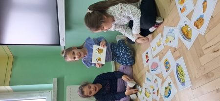 zajęcia rozwijające uzdolnienia językowe - gr.1, gr. 2, gr. 3 