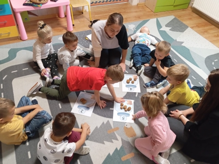 Jesienne zabawy w grupie Biedronki 