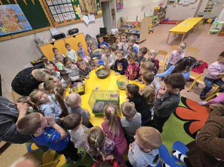 Spotkanie przedszkolaków ze zwierzętami domowymi 